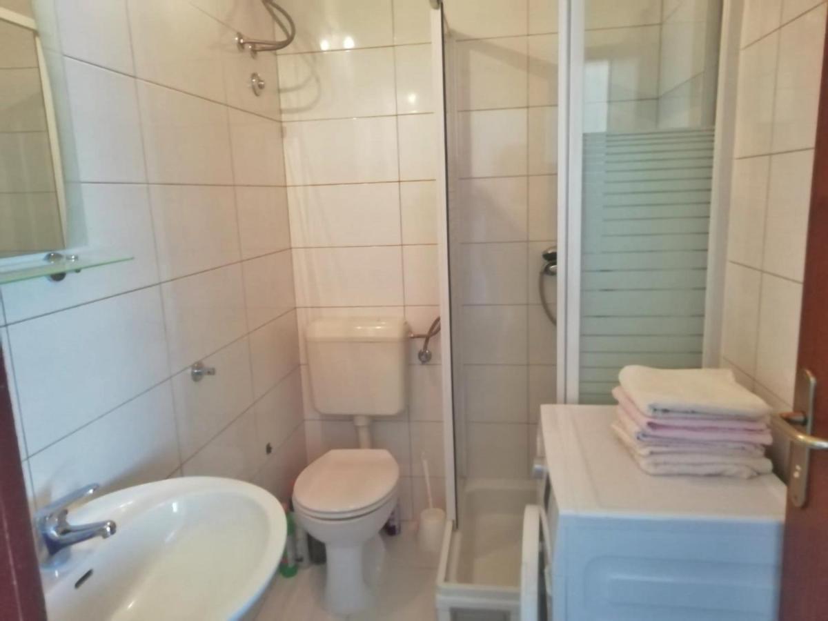 Apartment Kovacic Omis Exterior photo