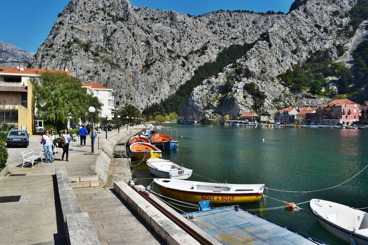 Apartment Kovacic Omis Exterior photo