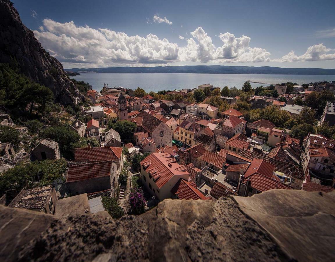 Apartment Kovacic Omis Exterior photo
